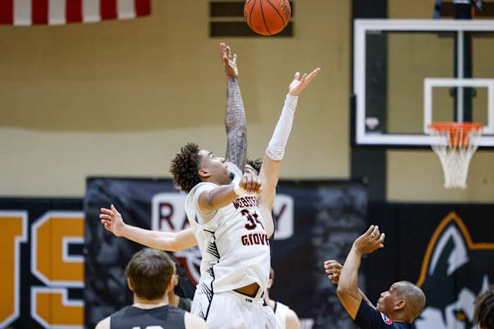 Webster Groves Missouri Mount Carmel Illinois boys basketball December 16 2023 Nate Latsch 25027